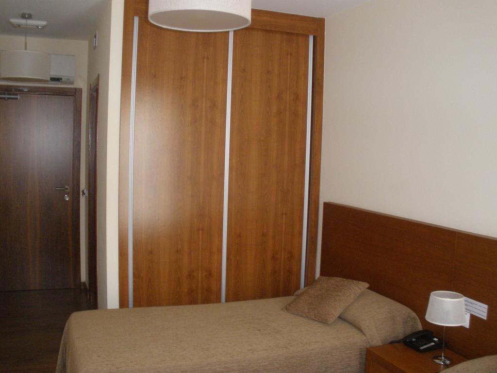 Pension Residencial Platas O Pedrouzo Bagian luar foto