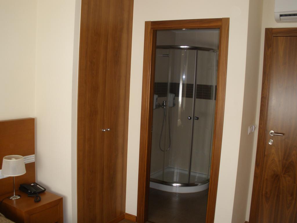 Pension Residencial Platas O Pedrouzo Bagian luar foto